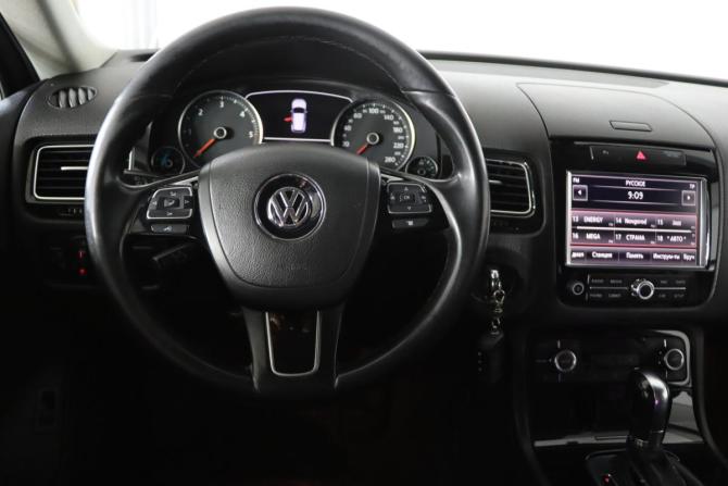 Volkswagen Touareg II с пробегом 2011 года, цена 1 799 990 рублей, 312026 км, внедорожник, Автокод Объявления