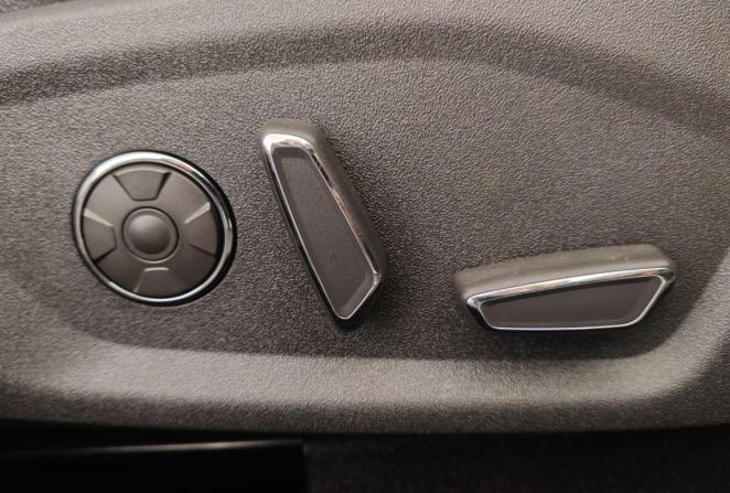 Ford Mondeo V с пробегом 2015 года, цена 1 580 000 рублей, 182006 км, седан, Автокод Объявления