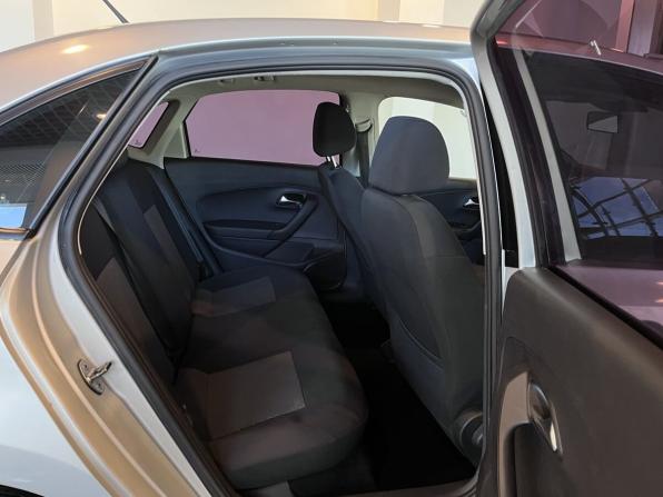Volkswagen Polo V с пробегом 2015 года, цена 535 000 рублей, 251881 км, седан, Автокод Объявления