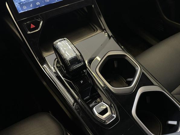 Geely Atlas II с пробегом 2024 года, цена 3 080 000 рублей, 50200 км, внедорожник, Автокод Объявления