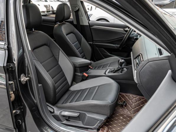 Volkswagen Sagitar III с пробегом 2020 года, цена 2 195 000 рублей, 51094 км, седан, Автокод Объявления