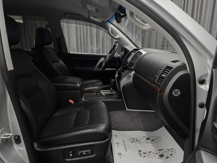 Toyota Land Cruiser 200 Series Рестайлинг 1 Красноярск  - изображение 16