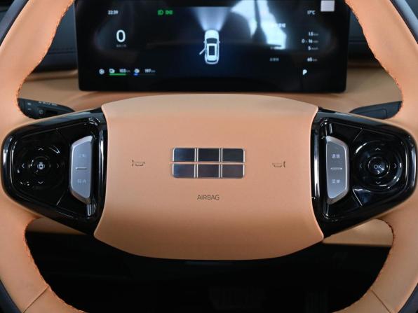 Geely Galaxy Starship 7 с пробегом 2025 года, цена 3 259 000 рублей, 65 км, внедорожник, Автокод Объявления