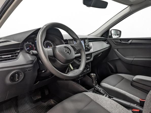 Skoda Rapid II с пробегом 2021 года, цена 1 135 000 рублей, 196060 км, лифтбек, Автокод Объявления