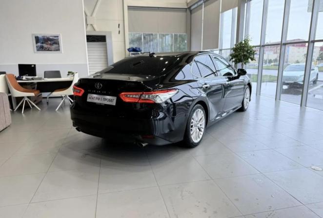 Toyota Camry VII (XV50) Рестайлинг 2 с пробегом 2018 года, цена 2 850 000 рублей, 103500 км, седан, Автокод Объявления