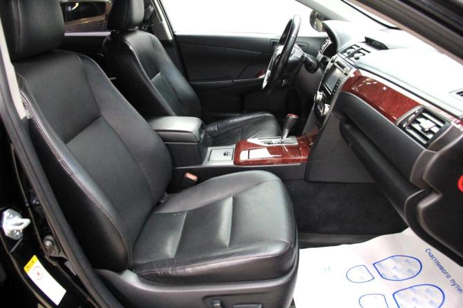 Toyota Camry VII (XV50) с пробегом 2014 года, цена 1 579 200 рублей, 261710 км, седан, Автокод Объявления