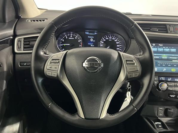 Nissan Qashqai II с пробегом 2017 года, цена 1 745 000 рублей, 134244 км, внедорожник, Автокод Объявления