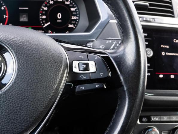 Volkswagen Tiguan II с пробегом 2018 года, цена 2 170 000 рублей, 153601 км, внедорожник, Автокод Объявления
