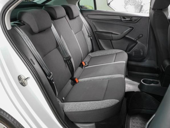 Skoda Rapid II с пробегом 2021 года, цена 1 359 000 рублей, 112588 км, лифтбек, Автокод Объявления