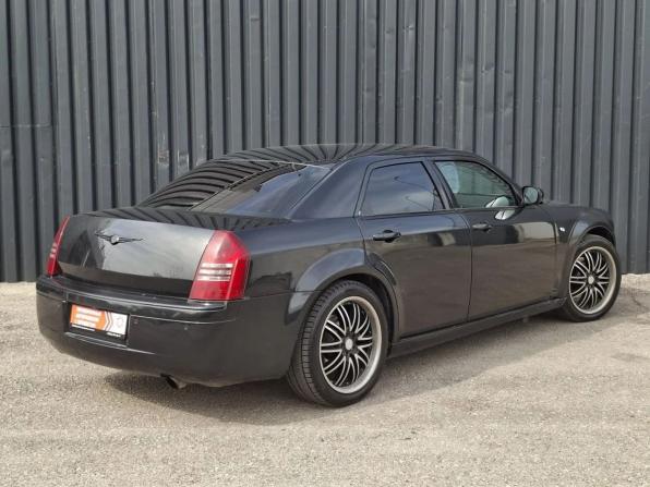 Chrysler 300C I с пробегом 2005 года, цена 750 000 рублей, 370000 км, седан, Автокод Объявления