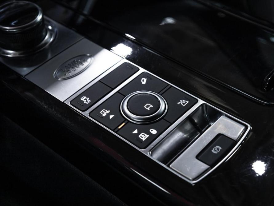 Land Rover Range Rover IV Рестайлинг Санкт-Петербург  - изображение 25