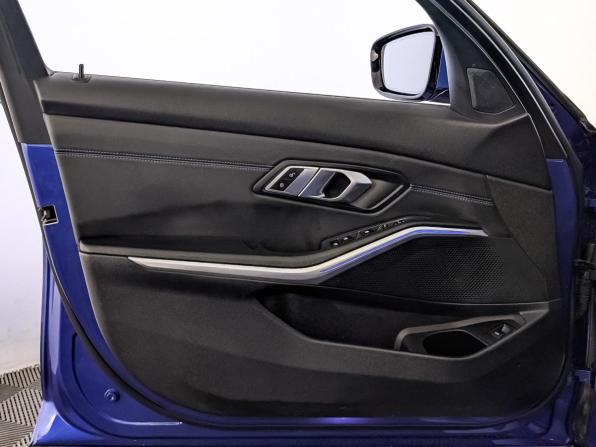 BMW 3 серии VII (G2x) с пробегом 2021 года, цена 4 365 000 рублей, 80156 км, седан, Автокод Объявления