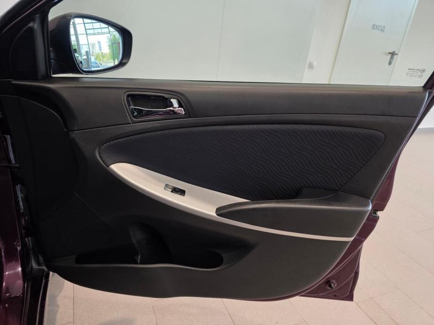Hyundai Solaris I Волгоград  - изображение 21