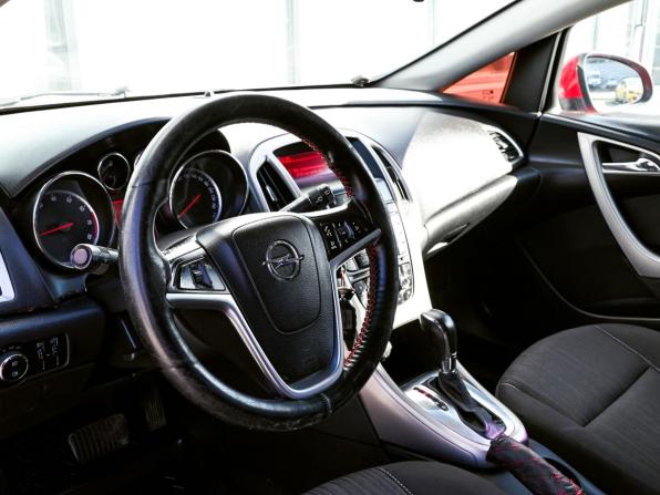 Opel Astra J с пробегом 2012 года, цена 550 000 рублей, 265000 км, хэтчбек, Автокод Объявления