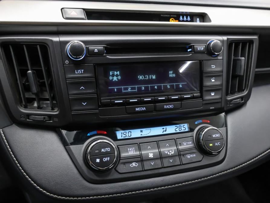 Toyota RAV4 IV (XA40) Рестайлинг Москва  - изображение 18