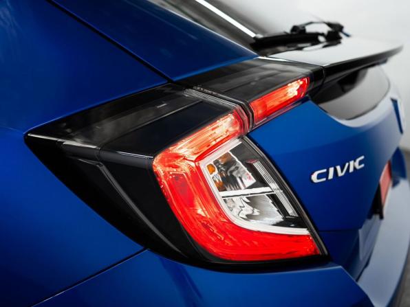 Honda Civic X с пробегом 2018 года, цена 1 980 500 рублей, 55000 км, хэтчбек, Автокод Объявления