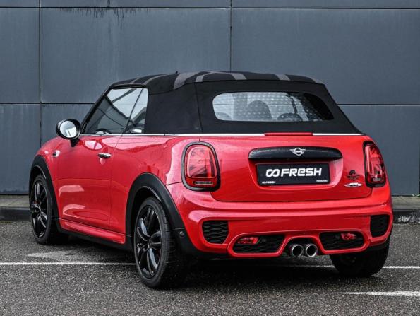 Mini Cabrio III Рестайлинг с пробегом 2019 года, цена 2 599 000 рублей, 115660 км, кабриолет, Автокод Объявления