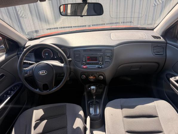 Kia Rio II Рестайлинг с пробегом 2011 года, цена 595 000 рублей, 248108 км, седан, Автокод Объявления