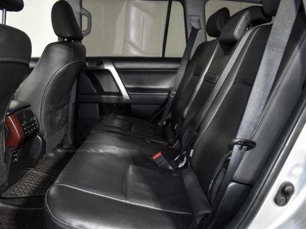 Toyota Land Cruiser Prado 150 Series Рестайлинг 1 с пробегом 2014 года, цена 3 230 000 рублей, 193187 км, внедорожник, Автокод Объявления