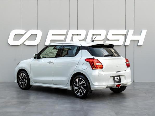 Suzuki Swift V с пробегом 2020 года, цена 1 345 000 рублей, 41323 км, хэтчбек, Автокод Объявления