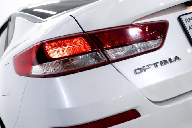 Kia Optima IV Рестайлинг с пробегом 2019 года, цена 1 349 000 рублей, 194979 км, седан, Автокод Объявления
