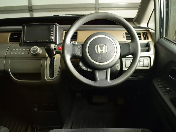 Honda Stepwgn III с пробегом 2008 года, цена 1 100 995 рублей, 224271 км, минивэн, Автокод Объявления