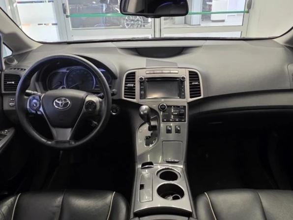 Toyota Venza I Рестайлинг с пробегом 2014 года, цена 1 850 000 рублей, 279603 км, внедорожник, Автокод Объявления