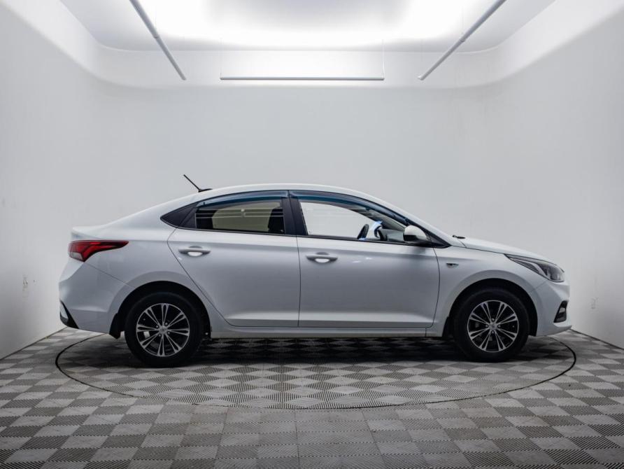 Hyundai Solaris II Москва  - изображение 4
