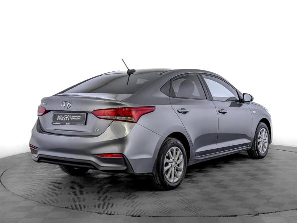 Hyundai Solaris II с пробегом 2017 года, цена 1 150 000 рублей, 110581 км, седан, Автокод Объявления