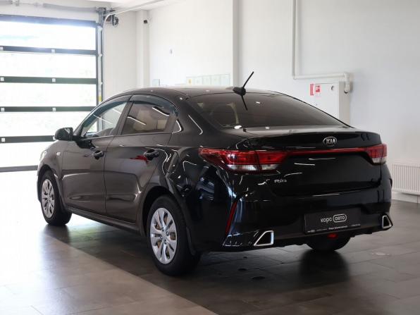 Kia Rio IV Рестайлинг с пробегом 2020 года, цена 1 554 100 рублей, 74195 км, седан, Автокод Объявления
