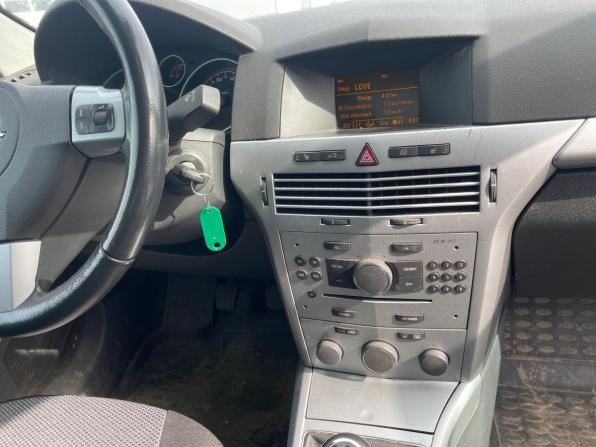 Opel Astra H Рестайлинг с пробегом 2010 года, цена 544 000 рублей, 166762 км, седан, Автокод Объявления