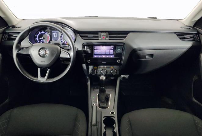 Skoda Octavia III (A7) Рестайлинг с пробегом 2018 года, цена 1 050 000 рублей, 162215 км, лифтбек, Автокод Объявления