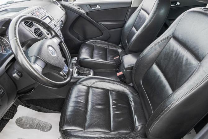 Volkswagen Tiguan I с пробегом 2010 года, цена 1 199 000 рублей, 298000 км, внедорожник, Автокод Объявления