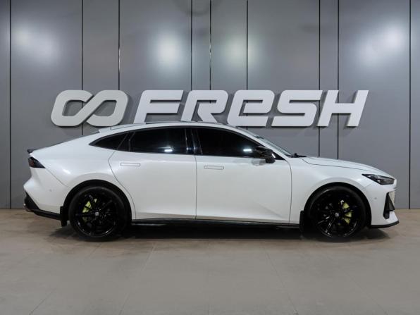Changan UNI-V I с пробегом 2023 года, цена 2 149 000 рублей, 39255 км, лифтбек, Автокод Объявления