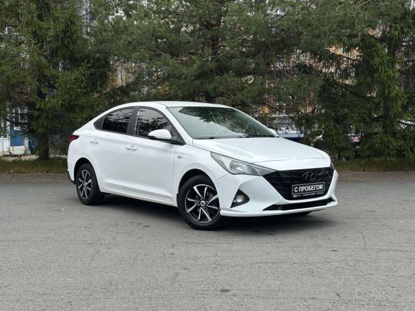 Hyundai Solaris II Рестайлинг с пробегом 2021 года, цена 1 359 000 рублей, 130418 км, седан, Автокод Объявления