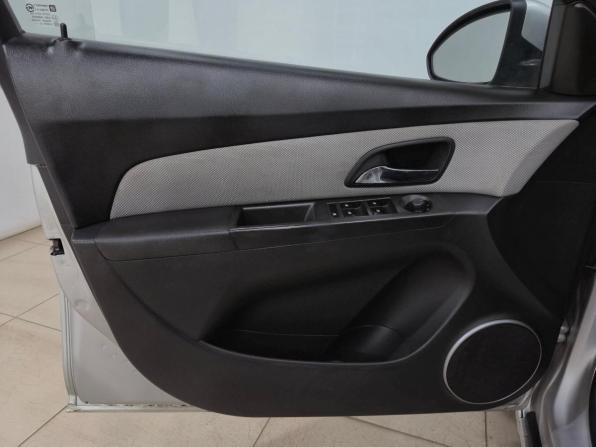 Chevrolet Cruze I с пробегом 2012 года, цена 640 000 рублей, 206304 км, хэтчбек, Автокод Объявления