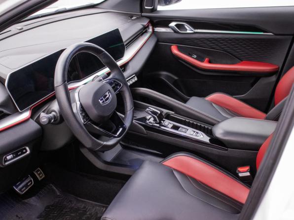 Geely Coolray I Рестайлинг с пробегом 2023 года, цена 2 145 000 рублей, 55294 км, внедорожник, Автокод Объявления