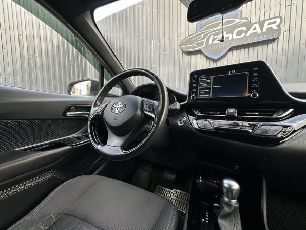 Toyota C-HR I Рестайлинг с пробегом 2020 года, цена 2 349 000 рублей, 74000 км, внедорожник, Автокод Объявления