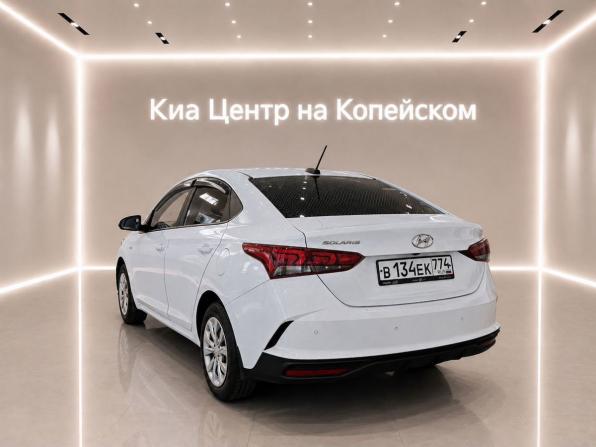 Hyundai Solaris II Рестайлинг с пробегом 2021 года, цена 1 399 000 рублей, 163000 км, седан, Автокод Объявления