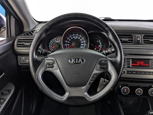 Kia Rio III Рестайлинг с пробегом 2016 года, цена 890 000 рублей, 208590 км, седан, Автокод Объявления