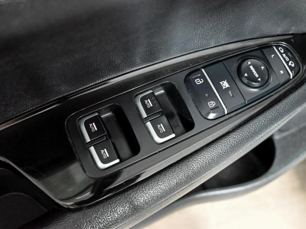 Kia Optima IV Рестайлинг с пробегом 2019 года, цена 2 500 000 рублей, 97736 км, седан, Автокод Объявления