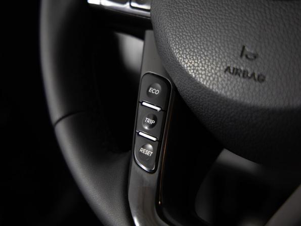 Kia Optima III с пробегом 2012 года, цена 999 000 рублей, 305680 км, седан, Автокод Объявления