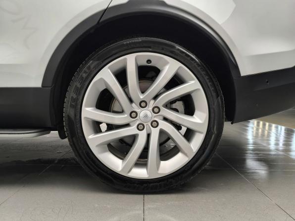 Land Rover Discovery V Рестайлинг с пробегом 2021 года, цена 7 152 000 рублей, 72082 км, внедорожник, Автокод Объявления