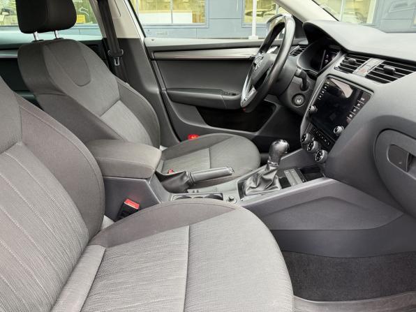Skoda Octavia III (A7) Рестайлинг с пробегом 2019 года, цена 1 665 000 рублей, 184605 км, лифтбек, Автокод Объявления
