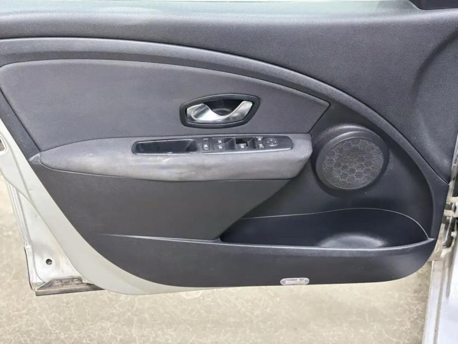 Renault Fluence I Саратов  - изображение 12