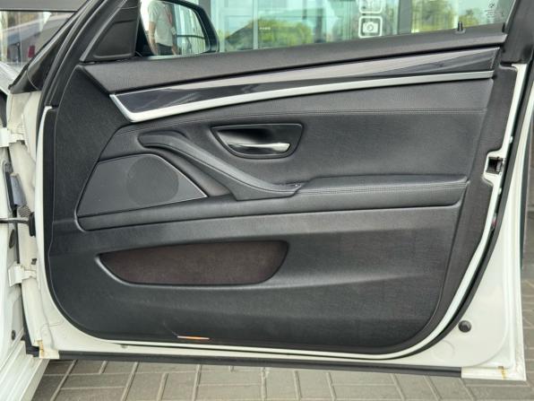 BMW 5 серии VI (F10/F11/F07) Рестайлинг с пробегом 2013 года, цена 2 190 000 рублей, 254900 км, седан, Автокод Объявления