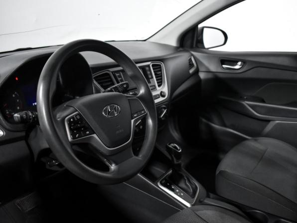 Hyundai Solaris II Рестайлинг с пробегом 2021 года, цена 1 139 000 рублей, 209923 км, седан, Автокод Объявления