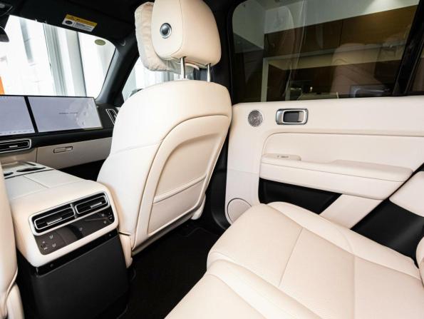 Новый Li Auto (Lixiang) L6 2025 года, цена 8 990 000 рублей, внедорожник, Автокод Объявления