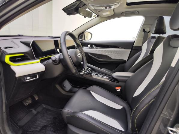 Geely Coolray I Рестайлинг с пробегом 2023 года, цена 2 100 000 рублей, 28001 км, внедорожник, Автокод Объявления