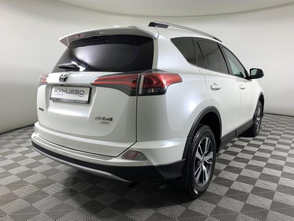 Toyota RAV4 IV (XA40) Рестайлинг с пробегом 2018 года, цена 2 420 000 рублей, 83284 км, внедорожник, Автокод Объявления